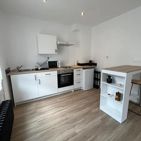 Le Studio Mejane 2, Hyper Centre Esaplion Apartamento *