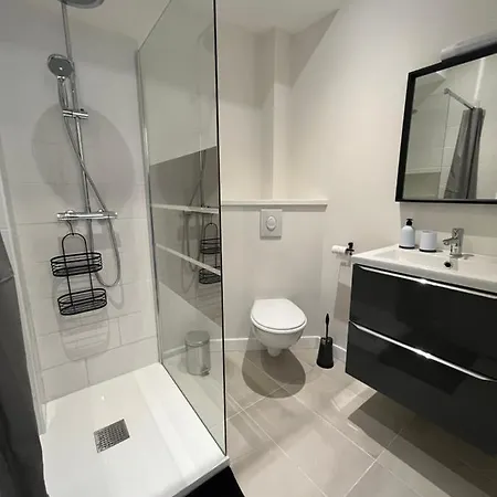 Apartamento Le Studio Mejane 2, Hyper Centre Esaplion